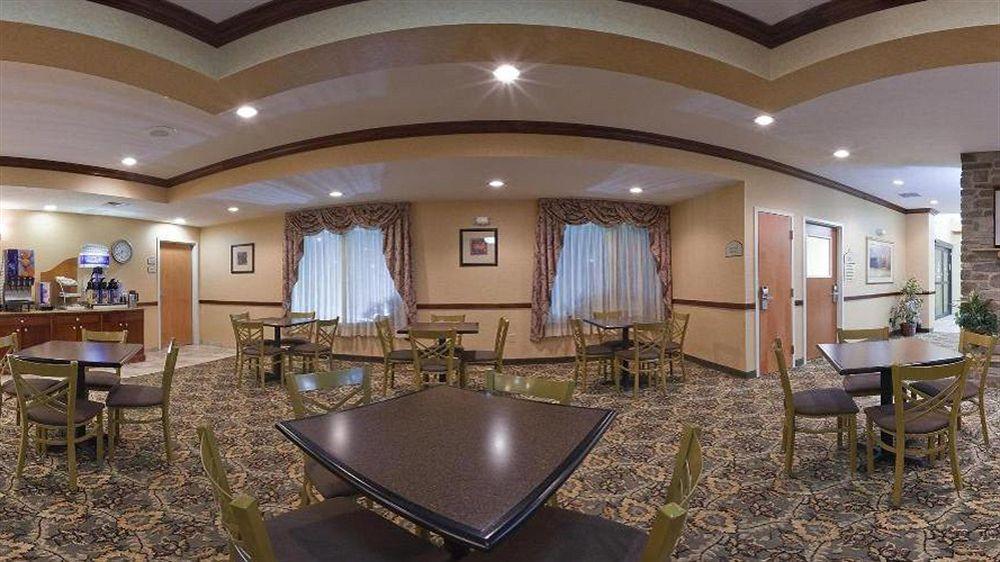 Holiday Inn Express Hotel & Suites Bismarck By Ihg מראה חיצוני תמונה