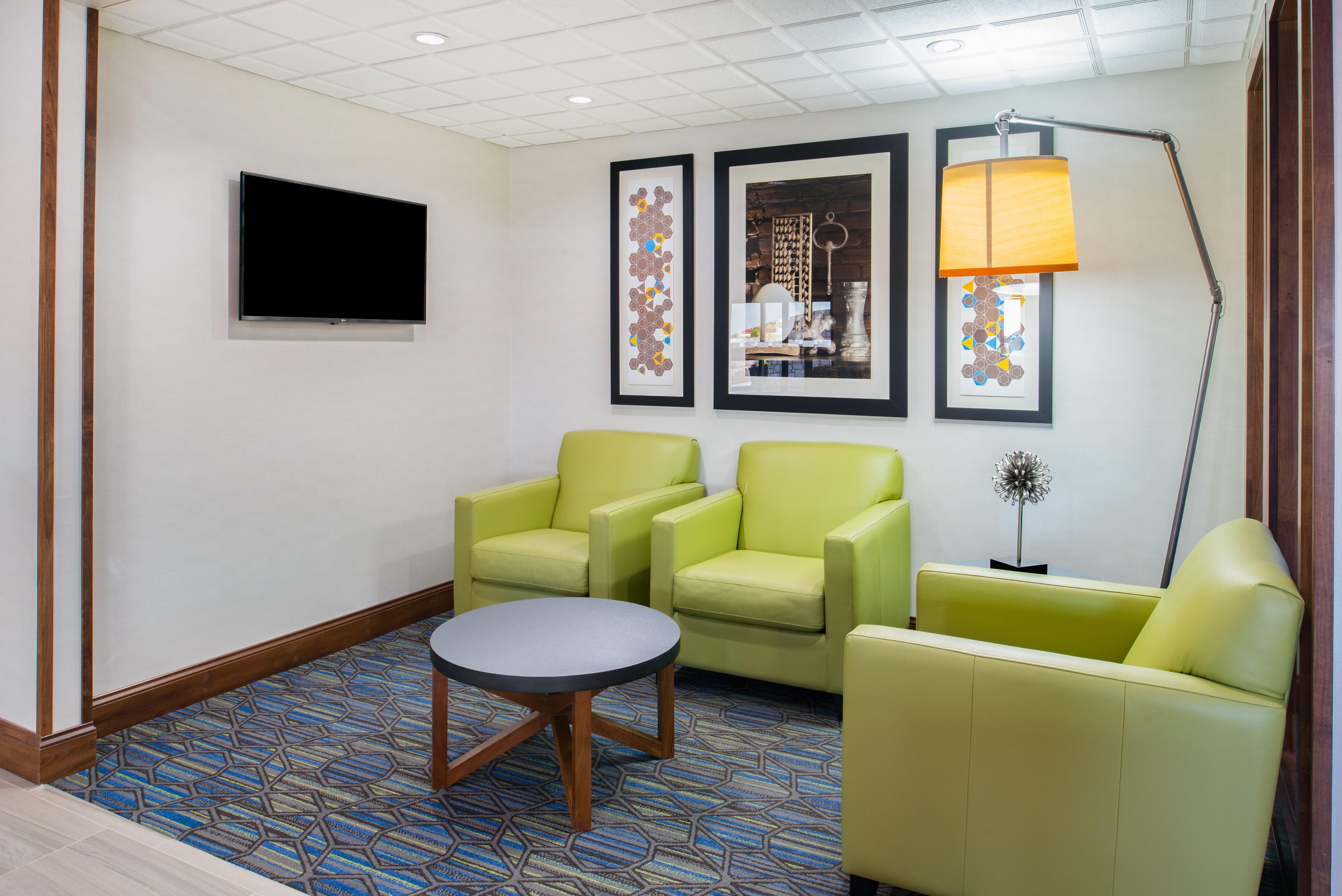 Holiday Inn Express Hotel & Suites Bismarck By Ihg מראה חיצוני תמונה
