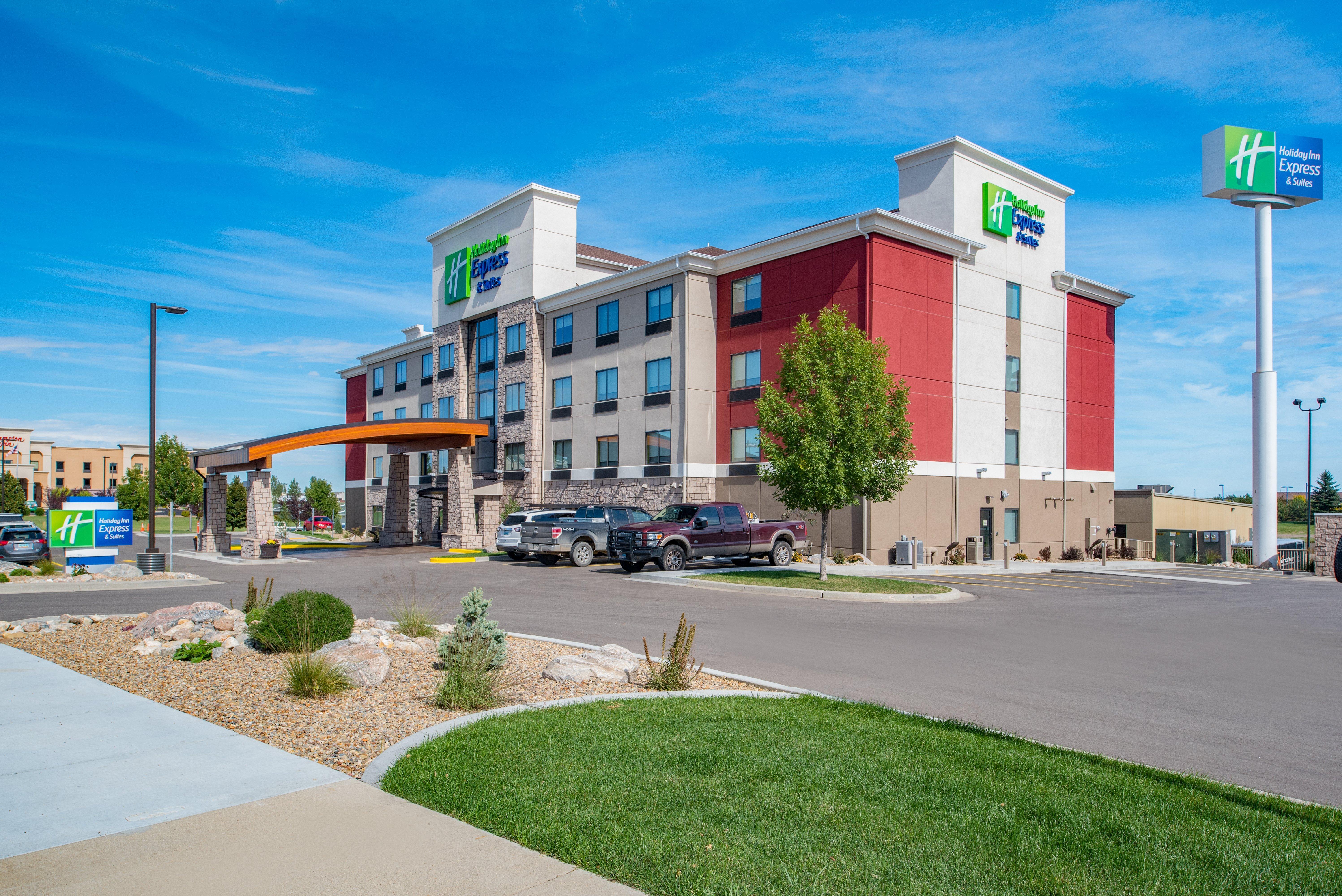 Holiday Inn Express Hotel & Suites Bismarck By Ihg מראה חיצוני תמונה